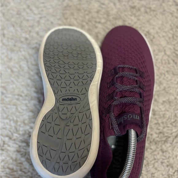 Moshn‎ Vigor Women's Knit Sneakers org $169 - Picture 9 of 10